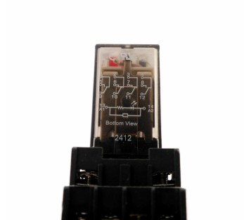 BTR R274 230VAC 18FF-4Z-C8 7A250VAC 18FF4ZC8