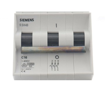 SIEMENS 5SX4 316-7 5SX43167 C16 3P CIRCUIT BREAKER ! NEW !