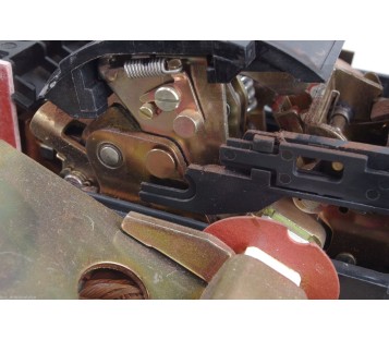 MOELLER NZM 14-1600 NZM14-1600 NZM 141600 NZM141600 1600A NEW WITH DEFECT