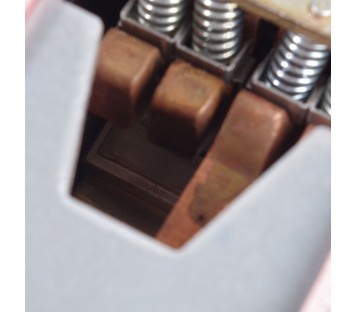 MOELLER NZM 14-1600 NZM14-1600 NZM 141600 NZM141600 1600A NEW WITH DEFECT