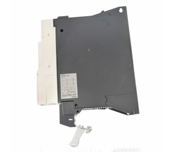 SCHNEIDER ATV32HU22N4