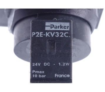 PARKER P3D-DA00SGN2CC  P3DDA00SGN2CC  + P2E-KV32C. 
