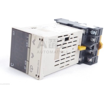 OMRON TEMPERATURE CONTROLER  E5CS  E5CS-R1GU-W  E5CSR1GUW 16X7JK 