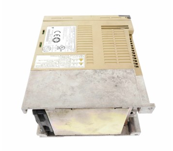 YASKAWA SGDS-15A12AY27 01001 SDGS15A12AY27