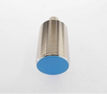 LANBAO LR30XBF15DPRY-E2 LR30XBF15DPRYE2 M30 SENSOR ! NEW !