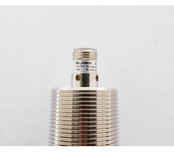LANBAO LR30XBF15DPRY-E2 LR30XBF15DPRYE2 M30 SENSOR ! NEW !