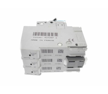 HAGER MCN316E C16 3 POLE CIRCIUT BREAKER