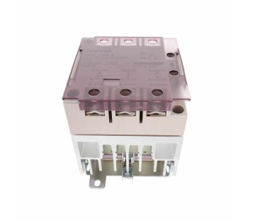 OMRON G3PE-215B-2 G3PE215B2 SSR 