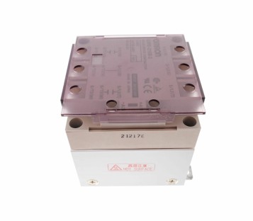 OMRON G3PE-215B-2 G3PE215B2 SSR 