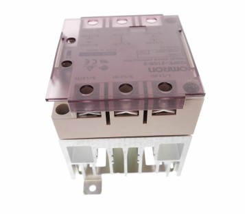 OMRON G3PE-215B-2 G3PE215B2 SSR 