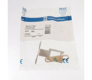 TELEMECANIQUE XCSZ02 XCS Z02 074536 WIDE KEY TONGUE ! NEW !
