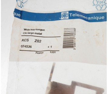 TELEMECANIQUE XCSZ02 XCS Z02 074536 WIDE KEY TONGUE ! NEW !
