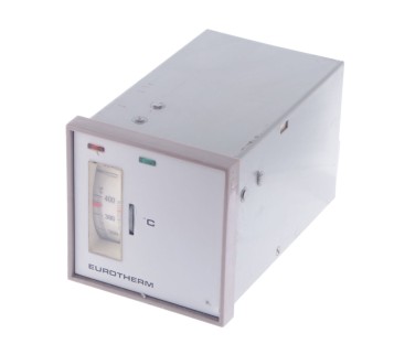 EUROTHERM 017-003-02-020-02-1  01700302020021 TMPERATURE CONTROLLER 