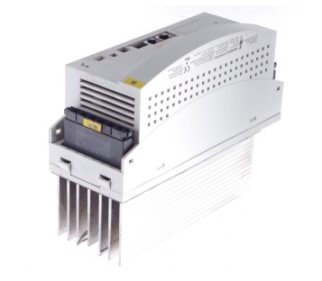 KUKA E93DA552I4B531  DC 0-585V 9,8A / 0-480AC 8,0A 0-480Hz LENZE KSD1-16