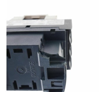 SCHNEIDER LC1D38 48VAC BROKEN MOUNTING EDGE