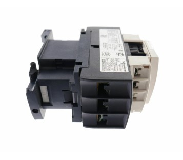 SCHNEIDER LC1D38 48VAC BROKEN MOUNTING EDGE