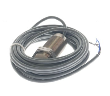 IFM II5961 IIA3010ZBPKG Inductive high-temperature sensor ! NEW ! 