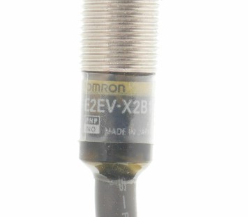 OMRON E2EV-X2B1 E2EVX2B1 ! NEW ! 