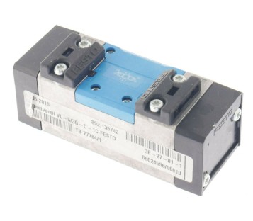 FESTO VL-5/3G-D-1-C VL53GD1C 151010 ! NEW ! 