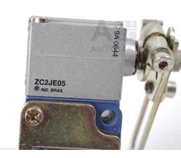 TELEMECANIQUE XC2-JC IEC  ZC2JE05 XC2JC ! NEW !