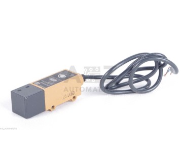 OMRON PHOTOELECTRIC SWITCH E3S-R1E42 E3SR1E42
