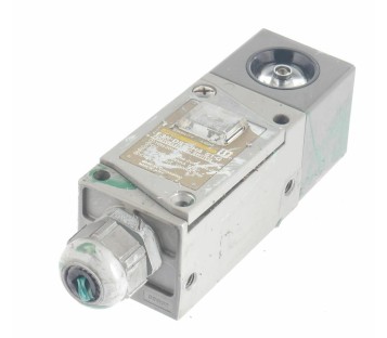 OMRON E3N-DS70H4 S1-G D3NDS70H4S1G 