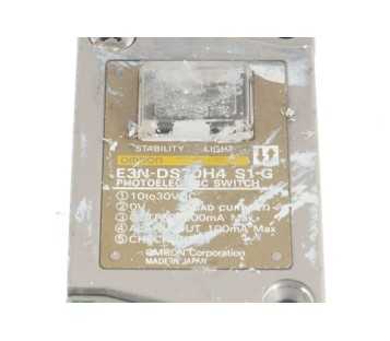 OMRON E3N-DS70H4 S1-G D3NDS70H4S1G 