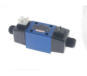 REXROTH 4 WE 10 J33/CW110N9K4 R900592338 ! NEW ! 
