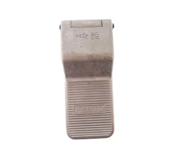 FESTO F-3-1/4-B F314B 8984 396520 FOOT VALVE PEDAL ! NEW !