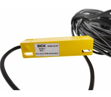 SICK RE300-DA10P RE300DA10P 10,5M NEW !