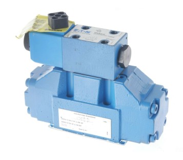 EATON VICKERS DG4V32AMUA660 + DG5V52AEMUA610 ! NEW ! 